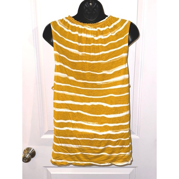 Simply Vera Vera Wang Pleat-Neck Tank - Picture 4 of 5